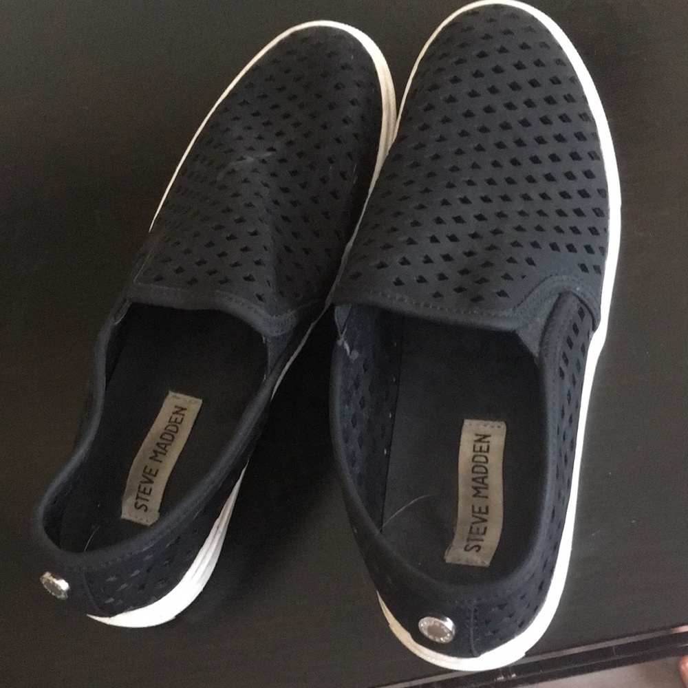 Steve Madden black shoes